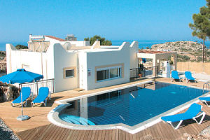 Artemis Villa Pefkos